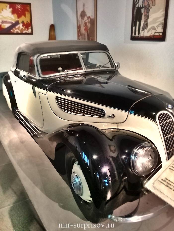 музей ретро автомобилей малага