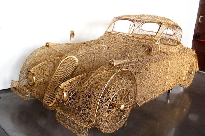 Португальский художник создает автомобиль в филигрань