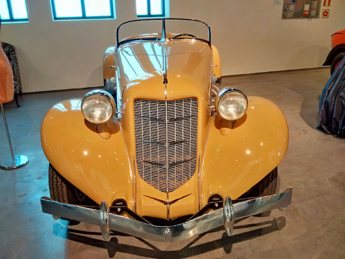 малага музей ретро автомобилей