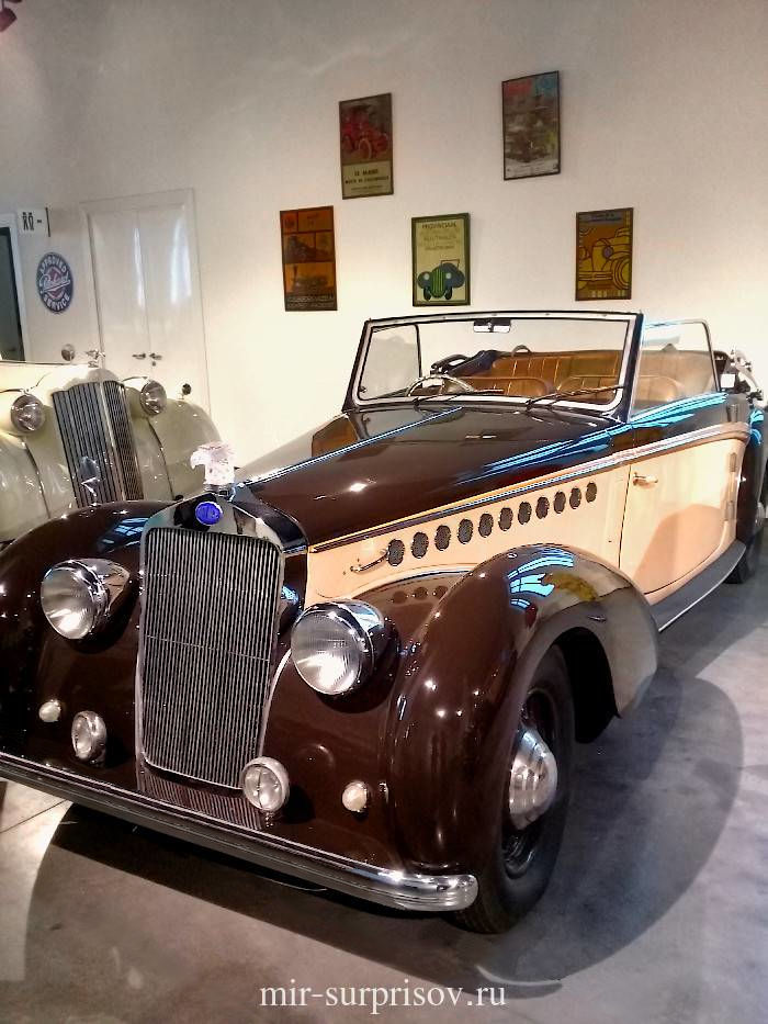 музей ретро автомобилей малага
